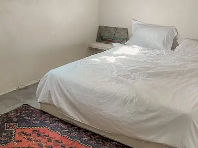 بومگردی پین هوس - واحد موز