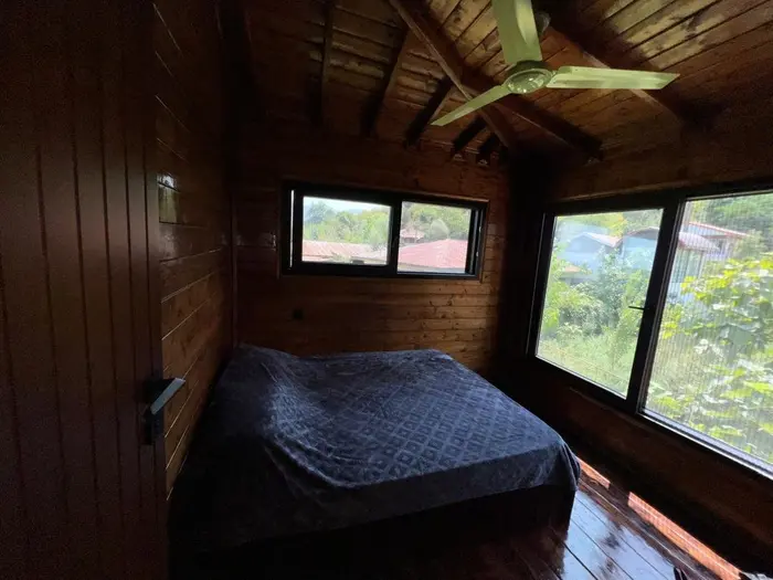 کلبه دوخوابه جکوزی دار برکه - اتاق خواب