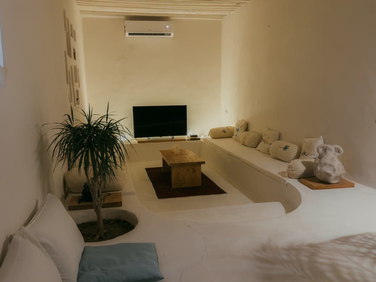 بومگردی دوخوابه استخردار بل