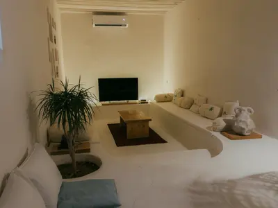 بومگردی دوخوابه استخردار بل