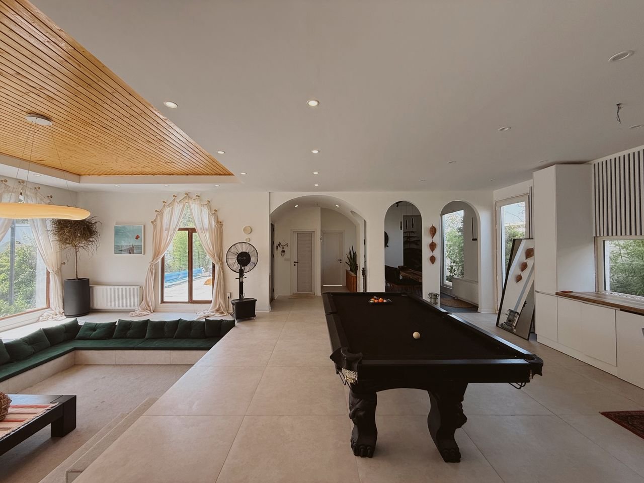 ویلا یک خوابه استخردار آبگرم لحظه