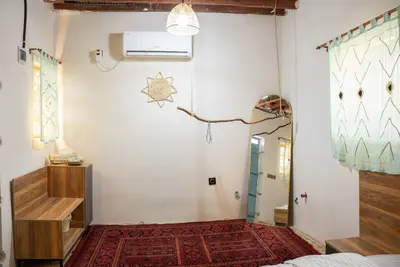 بومگردی خانه مانگرو - واحد تیغار