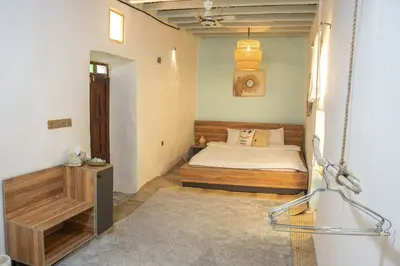 بومگردی خانه مانگرو - واحد گِنجِر