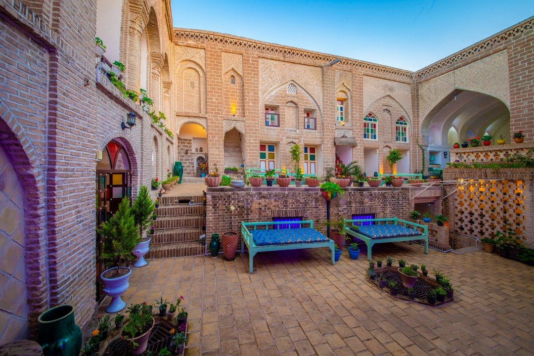 سوئیت دو تخت دورومی