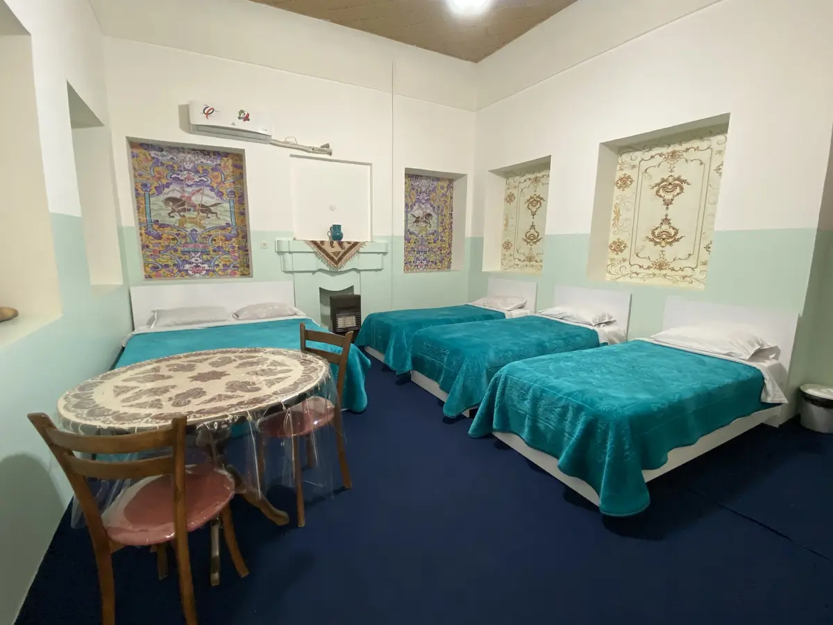 اقامتگاه سنتی اقامتگاه گلبهار - گلبهار 7 