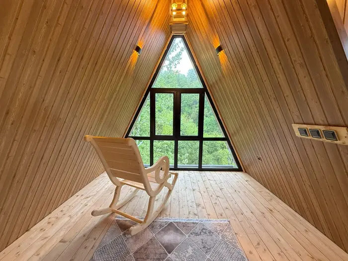 کلبه یک خوابه جکوزی دار تیتک