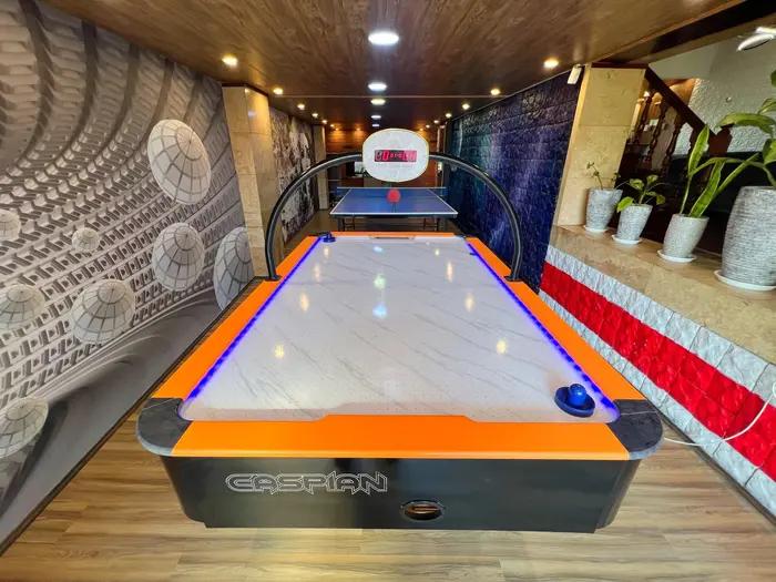 ویلا دوخوابه استخردار آبگرم سرسره آبی