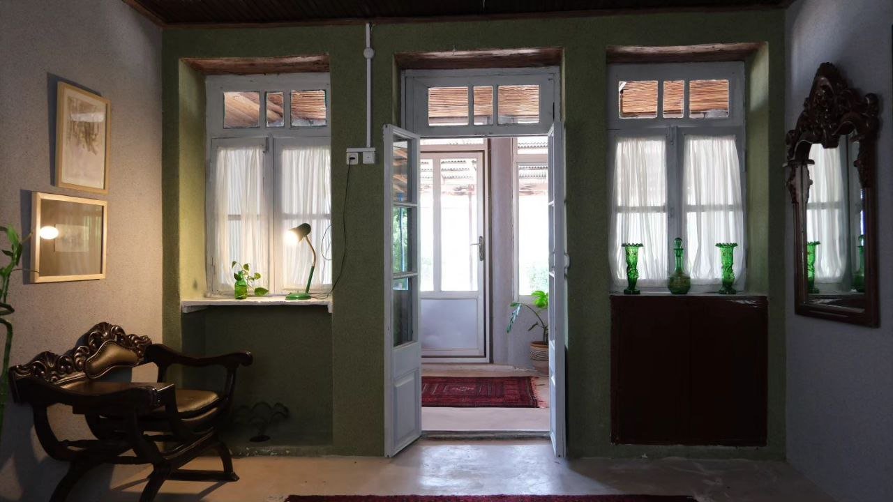 هاستل ما - واحد سبز