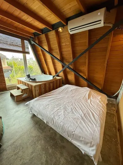 کلبه سه خوابه سوئیسی تریپلکس استخردار زندگی