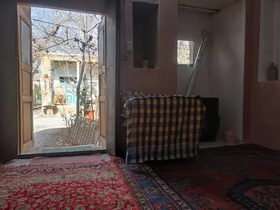 بومگردی سرای کربلایی فریدون - واحد سایه نشین 4