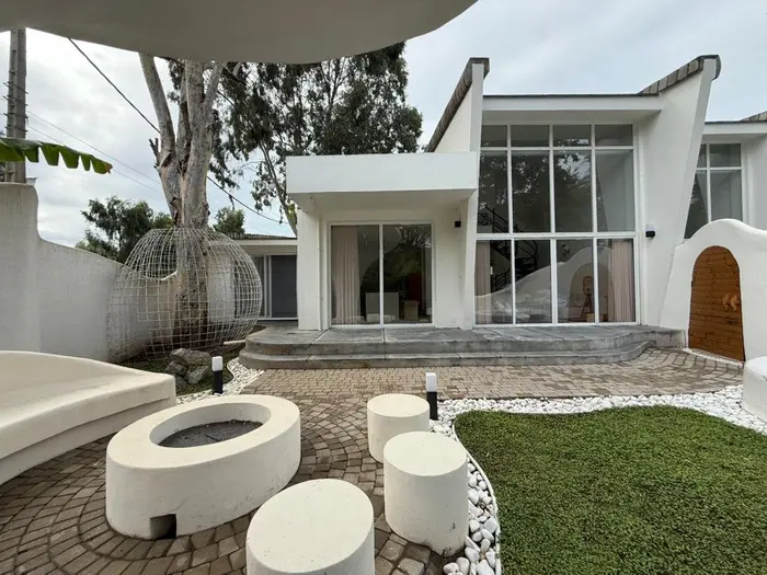 ویلا بوتیک هتل جان دوخوابه جکوزی دار پائیز