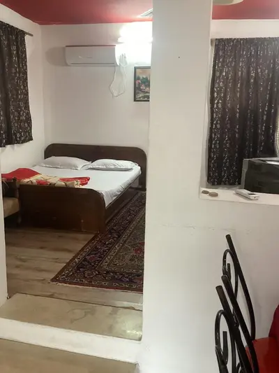 مسافرخانه پارسی - واحد ۱۰۶