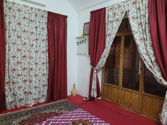 اقامتگاه سنتی ترنج - واحد نگار