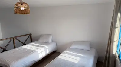 بومگردی هستی - واحد شاهنشین 4