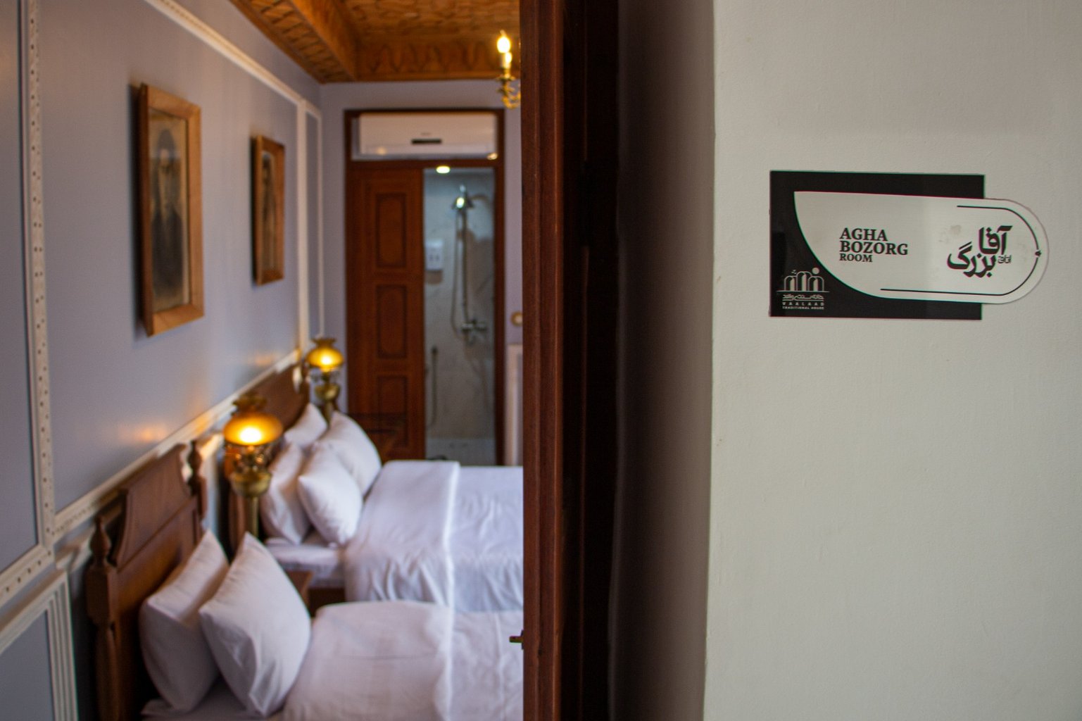 اقامتگاه سنتی خانه سنتی والاد - واحد آقا بزرگ