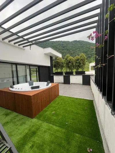 ویلا سه خوابه استخردار آبگرم بلک اند وایت