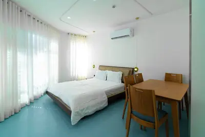 بومگردی دلفین - واحد یک خوابه 103