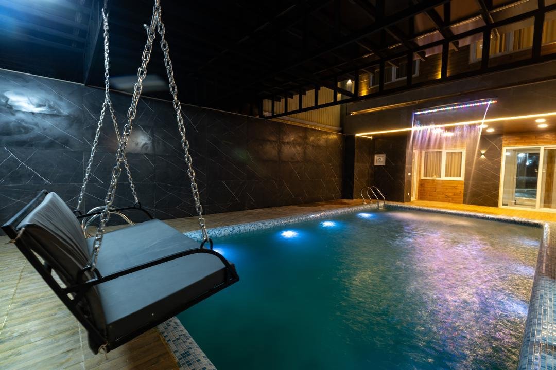 ویلا سه خوابه استخردار آبگرم شباهنگ 1