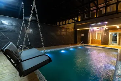 ویلا سه خوابه استخردار آبگرم شباهنگ 1