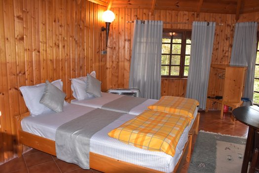 بوم گردی چالدره - واحد سه نفره توسکا 3