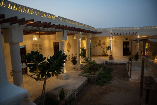 بوم گردی خانه مانگرو - واحد ملا بُخُن