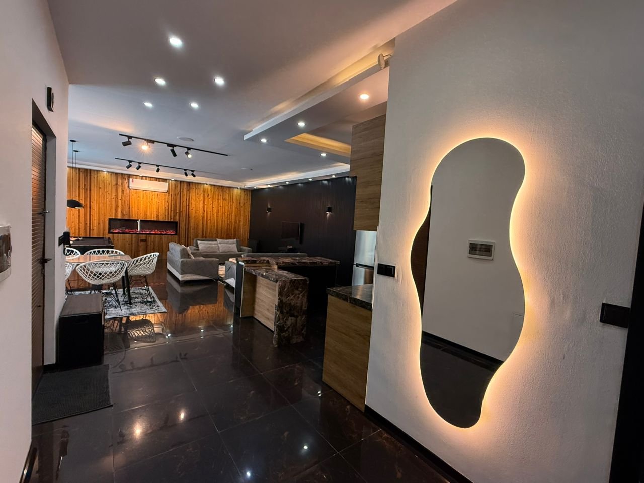 ویلا سه خوابه استخردار آبگرم آذین