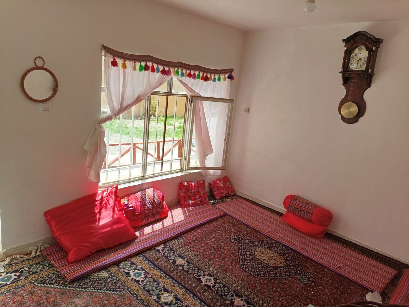 اقامتگاه سنتی باغ بهشت - واحد بهار