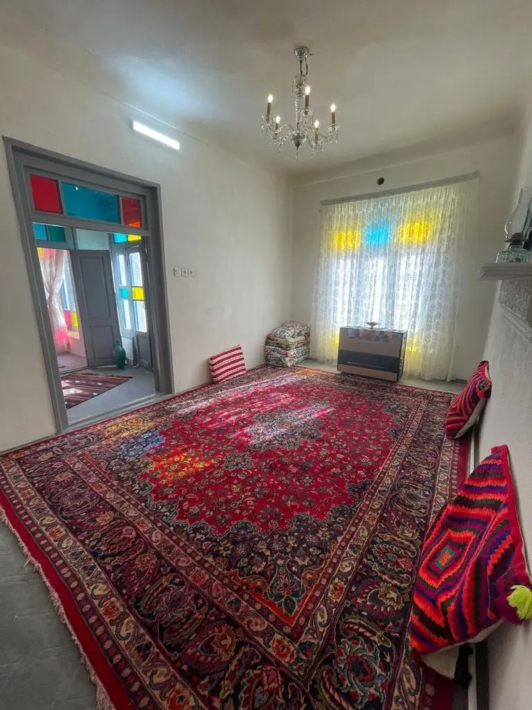 اقامتگاه سنتی خانه تاریخی هاشمی - واحد گل رخ