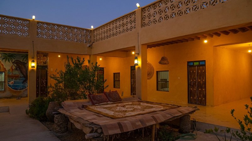 بوم گردی میرزا اکونومی - واحد ٣