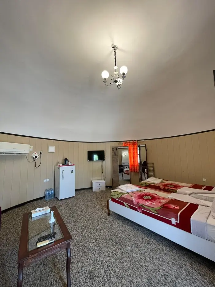 بوم گردی پازارلند - کلبه های اسکیمویی