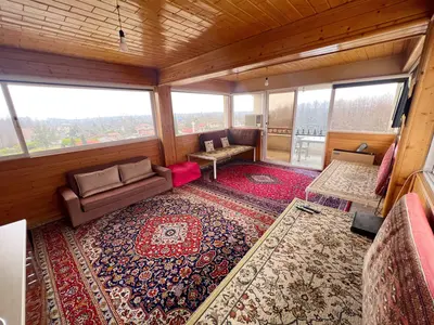 سوئیت فلت شاهنشین چوبی