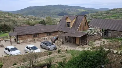 کلبه یک خوابه استخردار آبگرم رستیک واستان