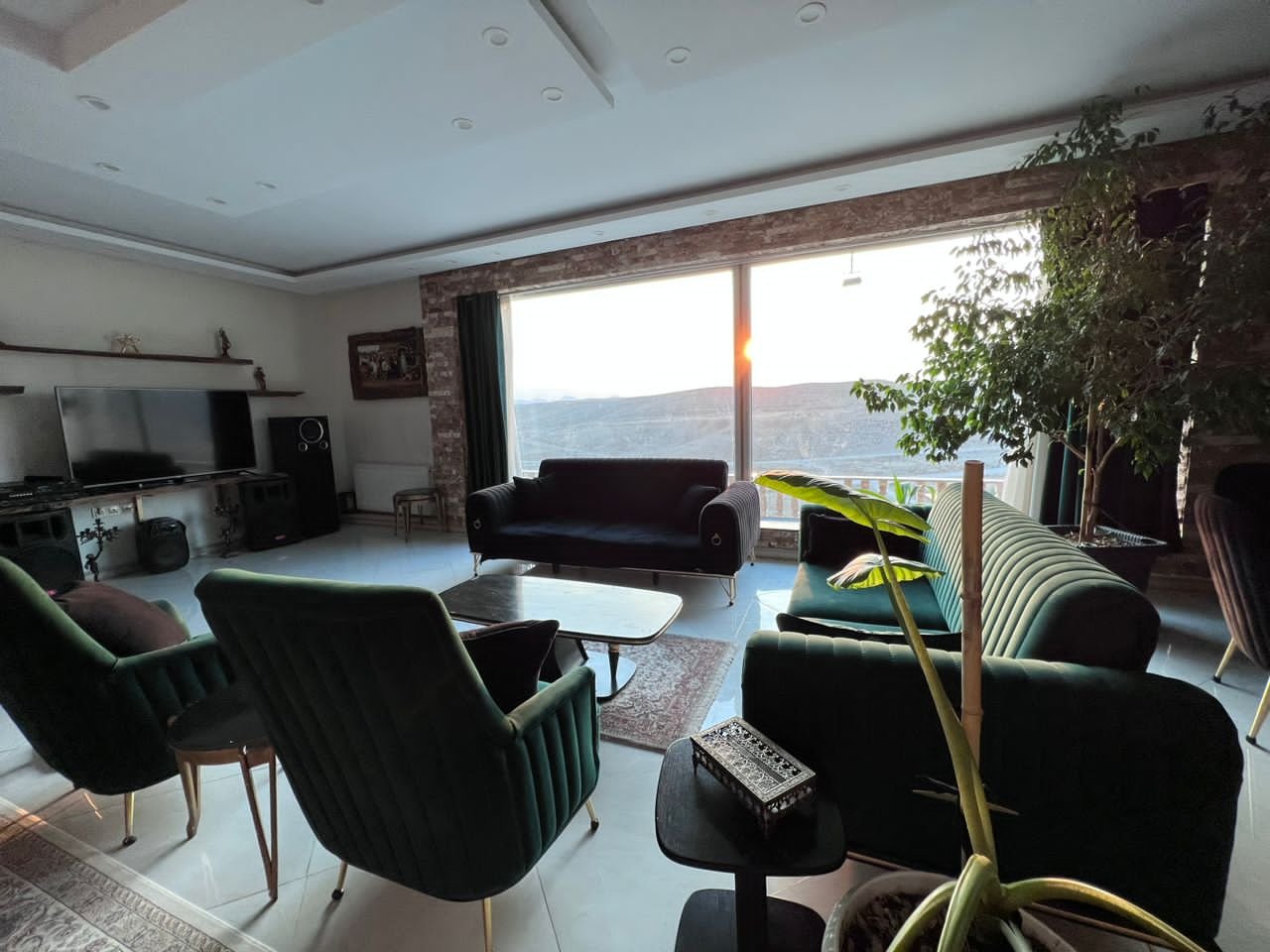 ویلا دوخوابه استخردار آبگرم برزو