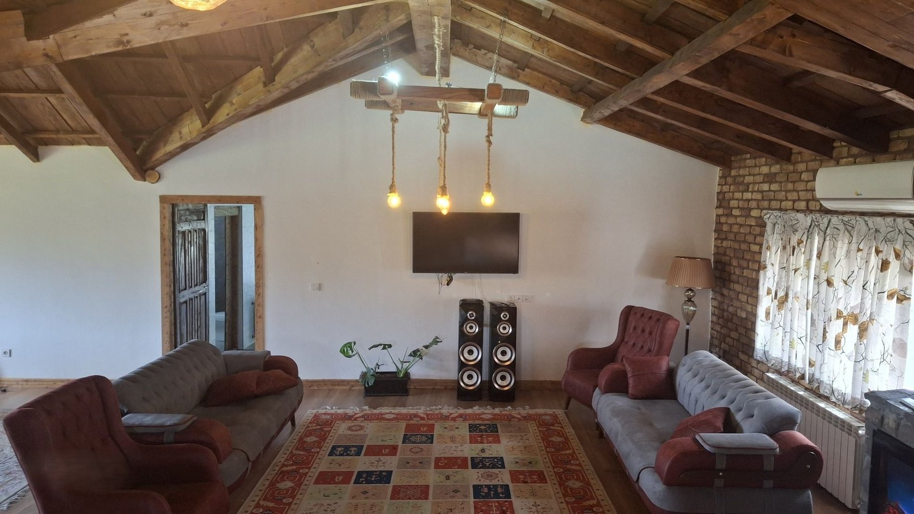 یک خوابه استخردار آبگرم رستیک