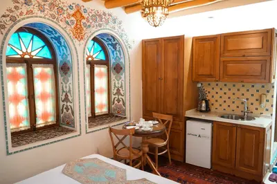 اقامتگاه سنتی آبمیرزا - واحد لعل