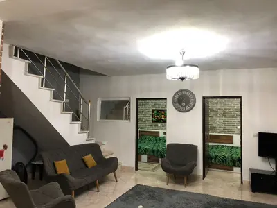 ویلا سه خوابه استخردار آبگرم آرام