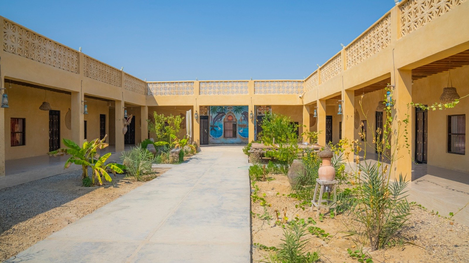 بوم گردی میرزا اکونومی - واحد ١٣