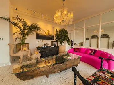 ویلا چهارخوابه ساحلی استخردار لوار