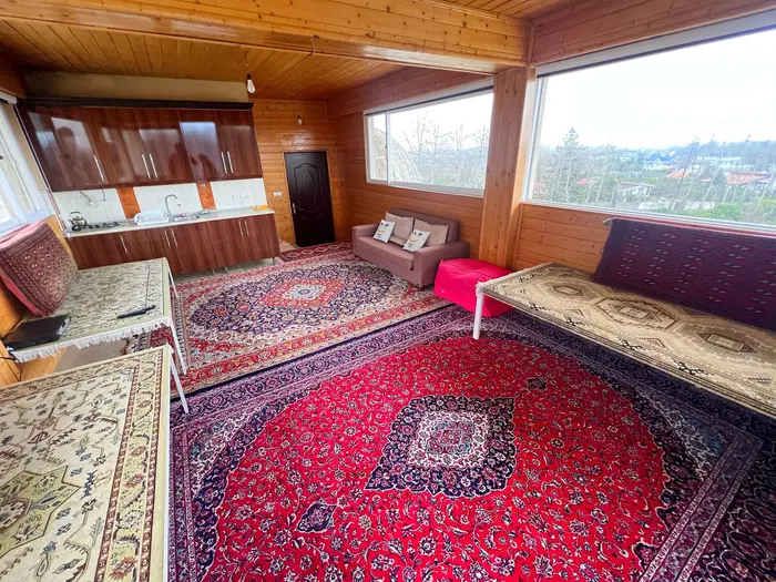 سوئیت فلت شاهنشین چوبی