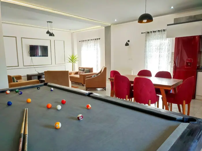 ویلا سه خوابه دوبلکس استخردار آبگرم آسایش 77