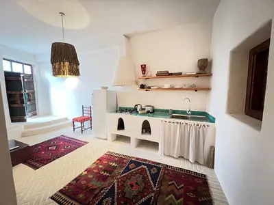 سوئیت دوخوابه ساحلی لوار