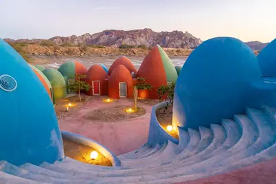 بومگردی ماجرا - واحد دوخوابه 222