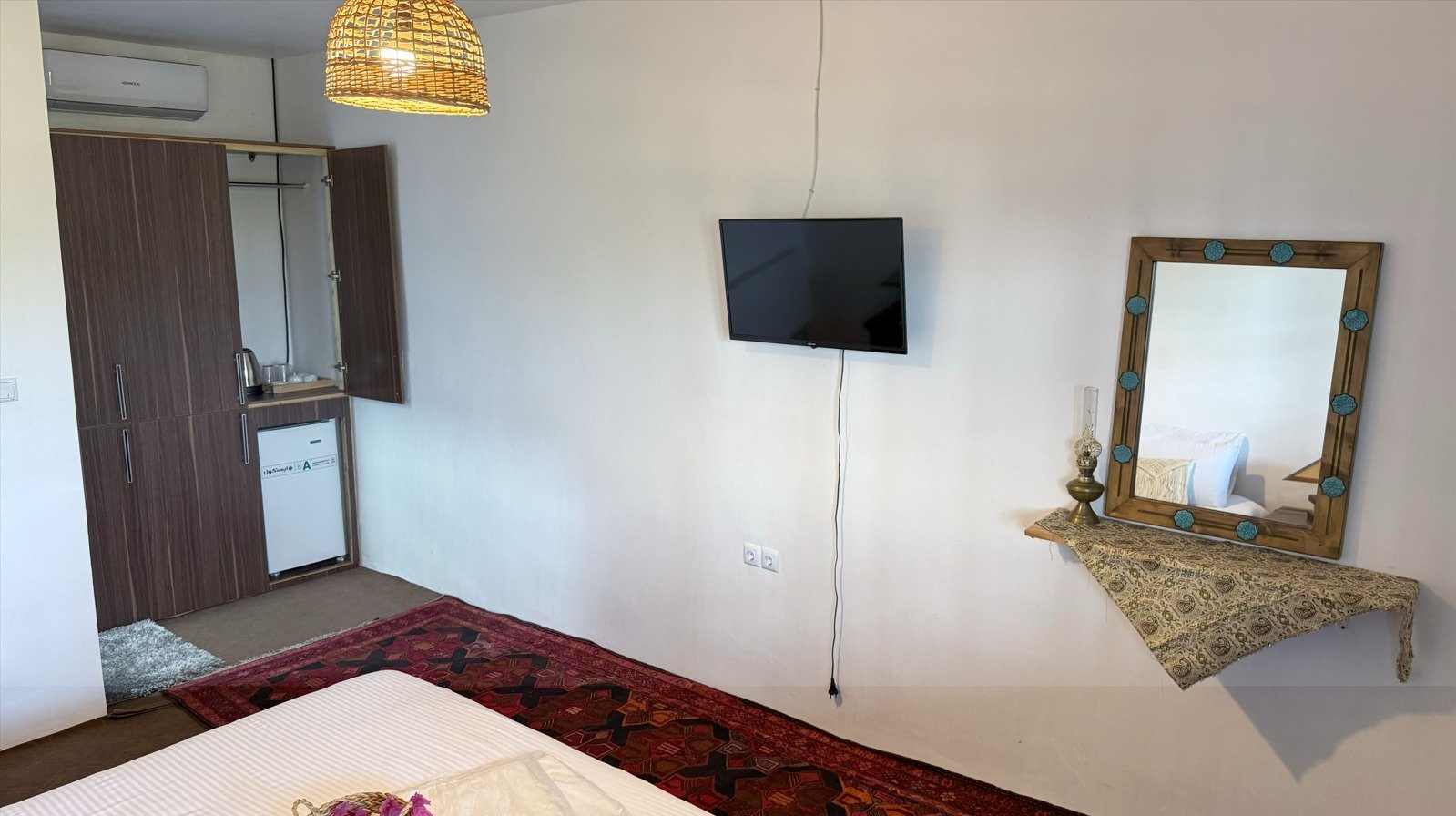 هستی - واحد گیلار