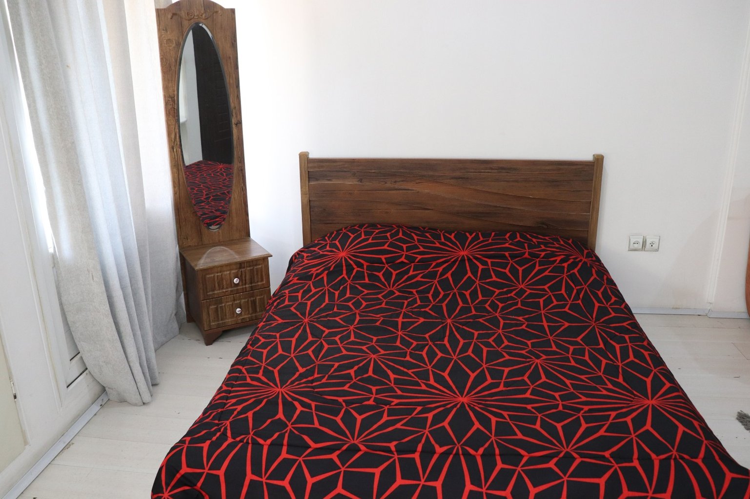 فلت اشکستانپور 4 اندرزگو