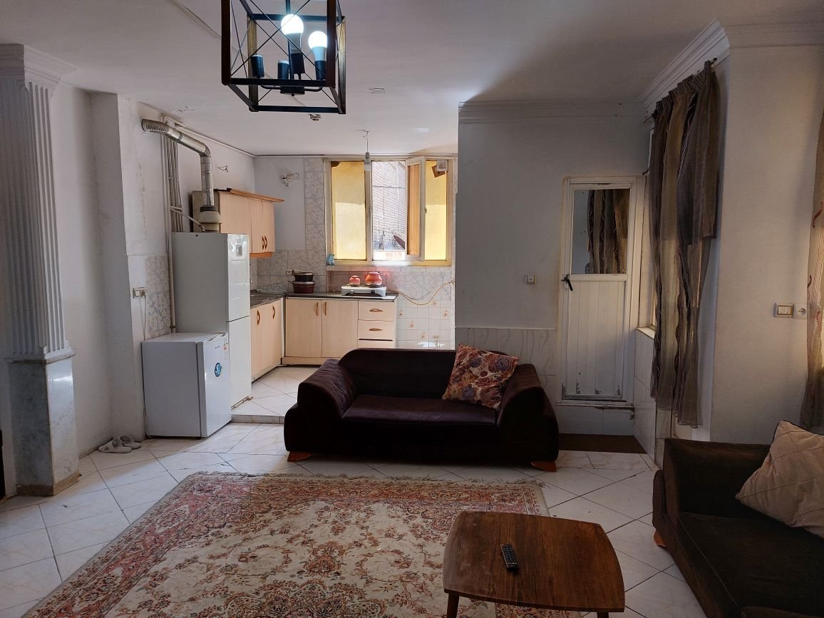 آپارتمان یک خوابه ابراهیمی واحد 201