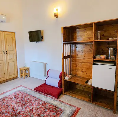 بومگردی عمارت مریم بانو - واحد جینجیره