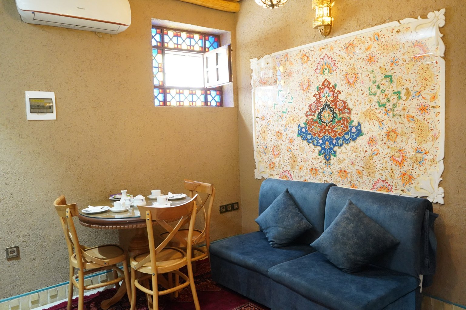 آبمیرزا - واحد یاقوت