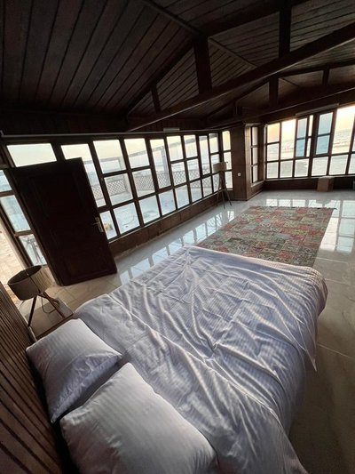 بومگردی دوخوابه ساحلی غروب - واحد vip 2