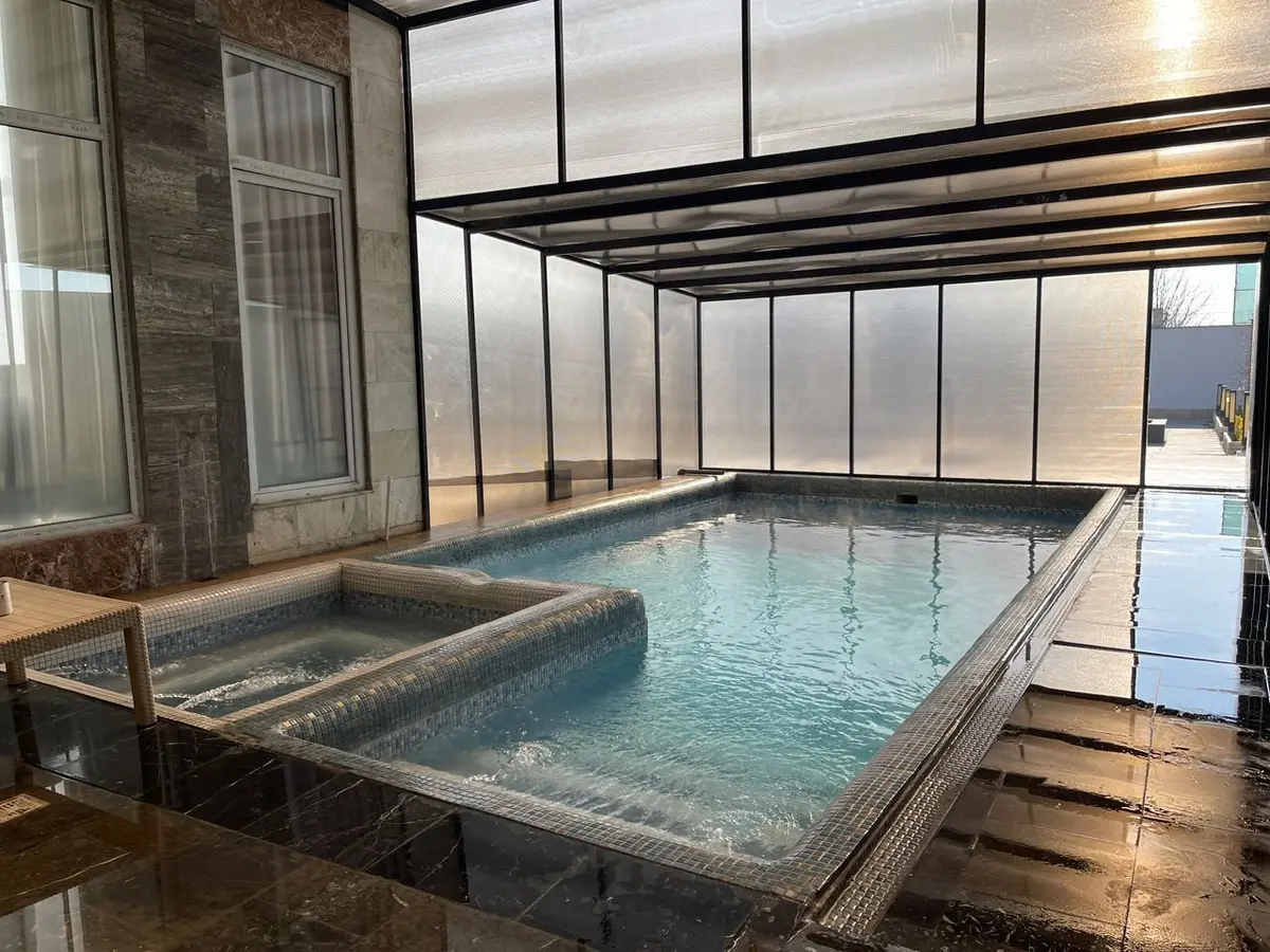 ویلا سه خوابه استخردار آبگرم عمارت ماندگار 1