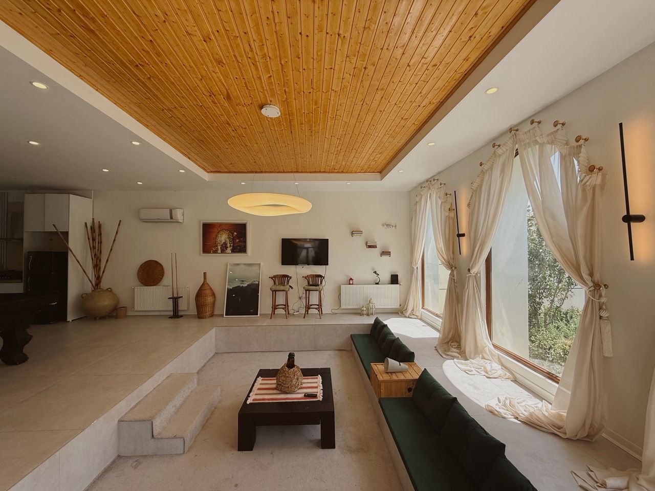 ویلا یک خوابه استخردار آبگرم لحظه